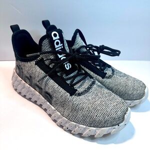 Kids adidas running shoes sz. 5.5 black and white